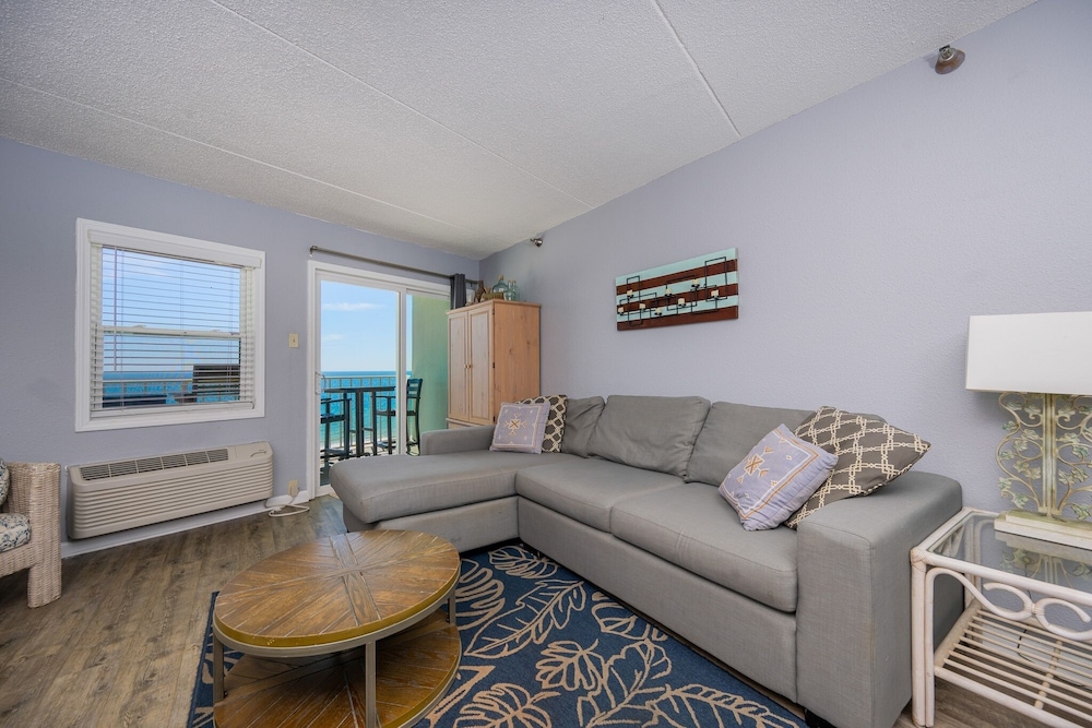 Condo, 1 Bedroom