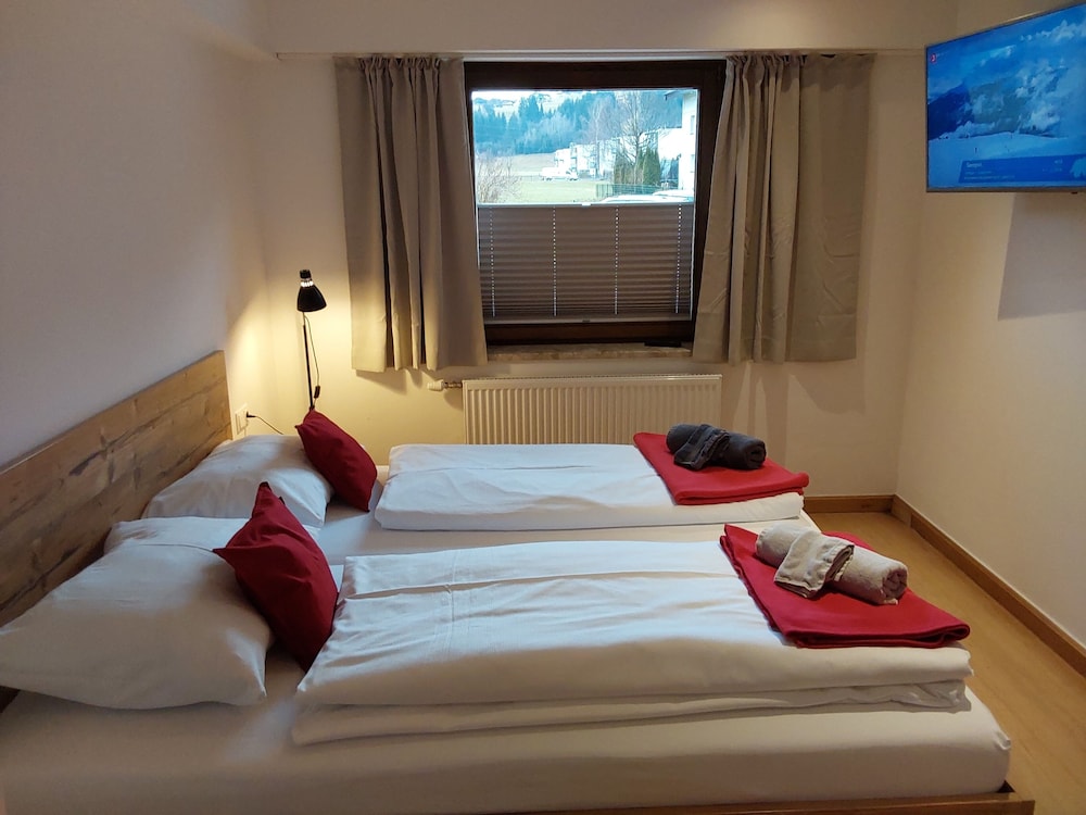Classic Twin Room
