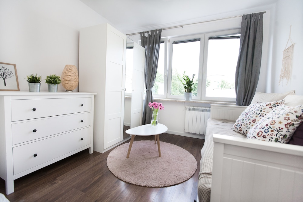 Apartment, 2 Bedrooms - Photo 1