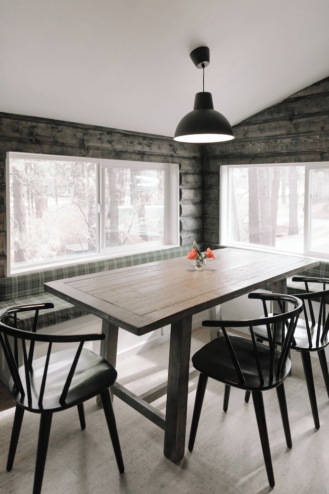 Cabin photo 2