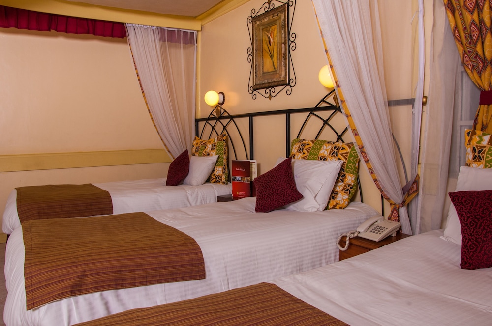 Deluxe Triple Room