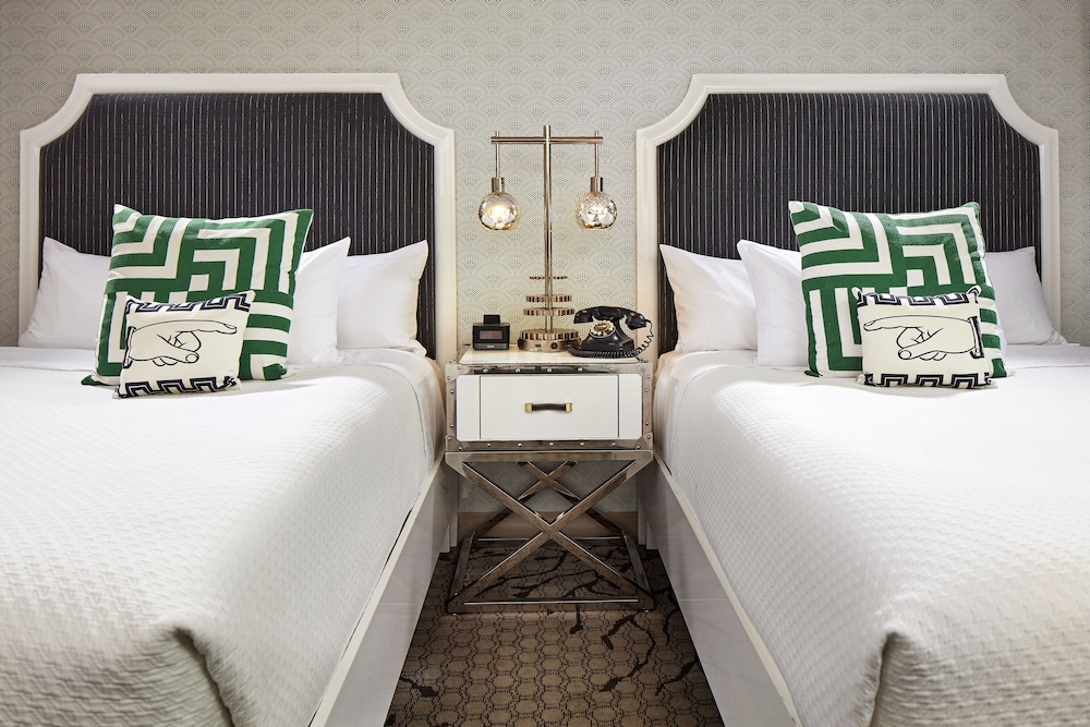 Deluxe Room, 2 Queen Beds