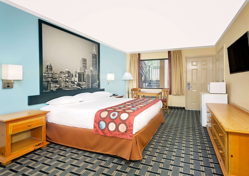 Room, 1 King Bed, Accessible, Non Smoking (Mobility) photo 1