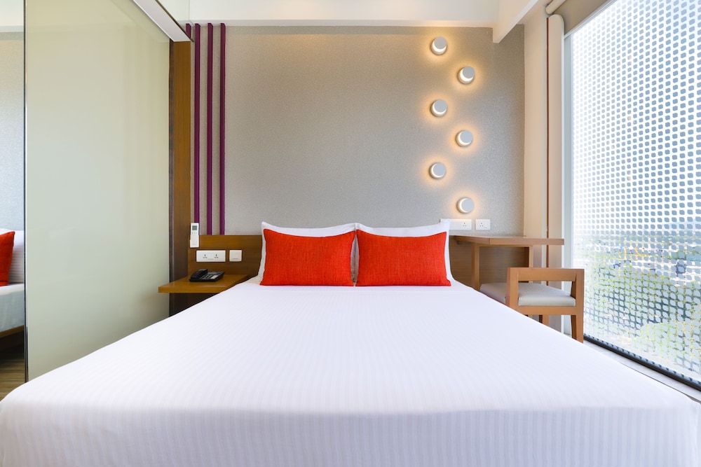 Executive Room - Photo 3