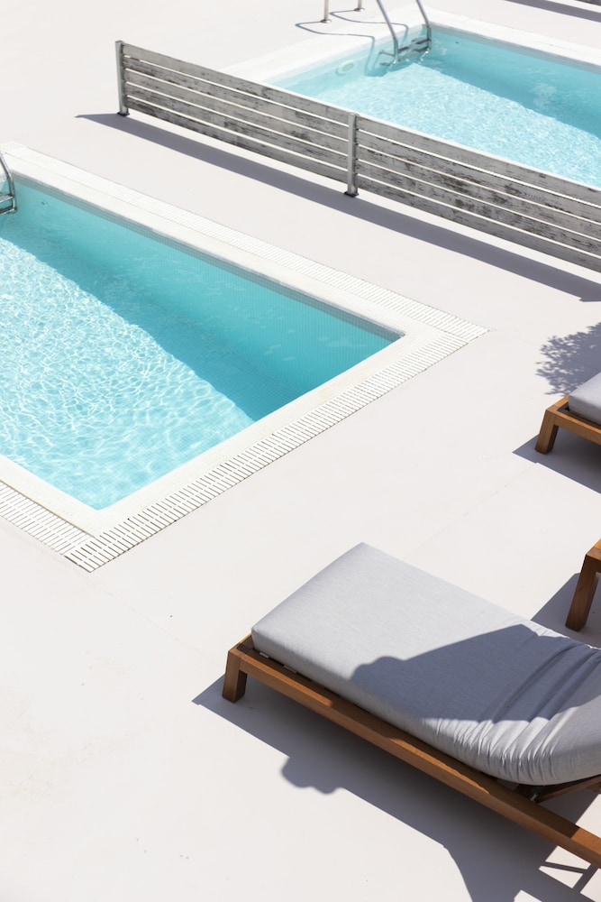 Executive Suite, Private Pool - Photo 11