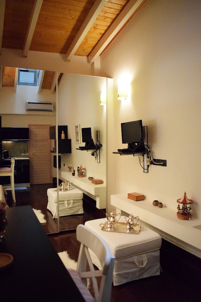 Elite Studio