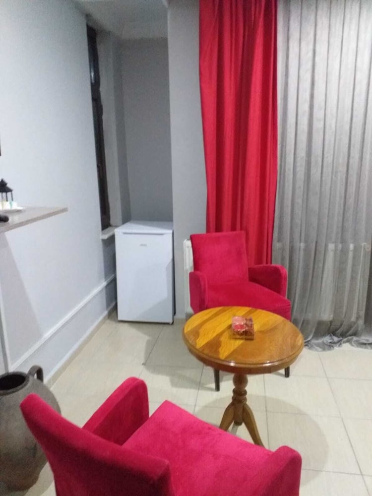 Exclusive Triple Room photo 2