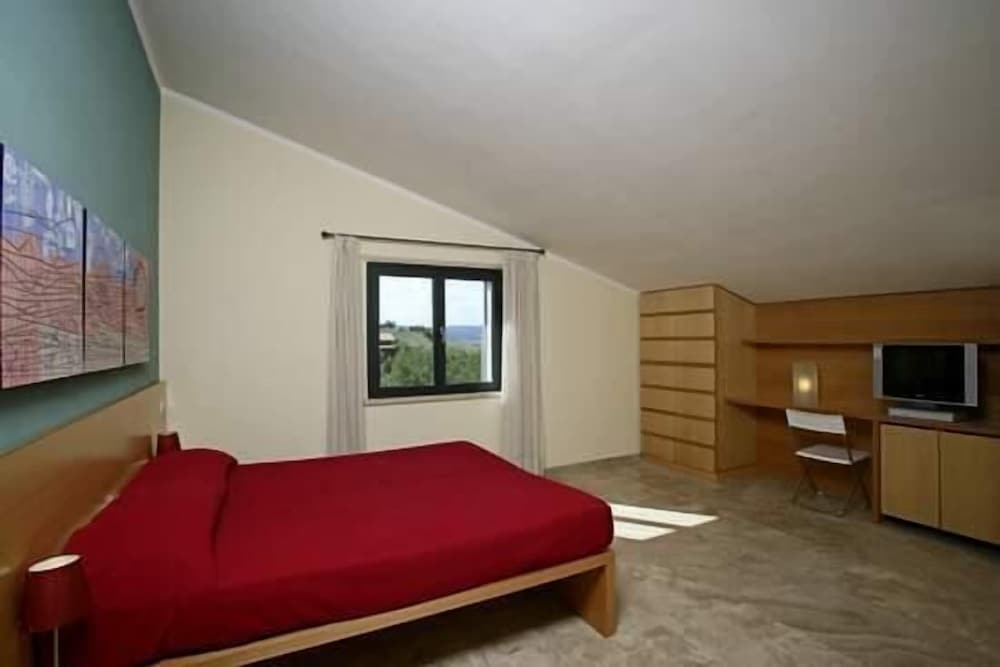 Family Room photo 3