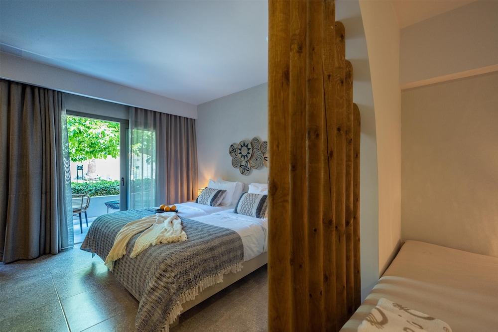 Junior Suite, Garden View