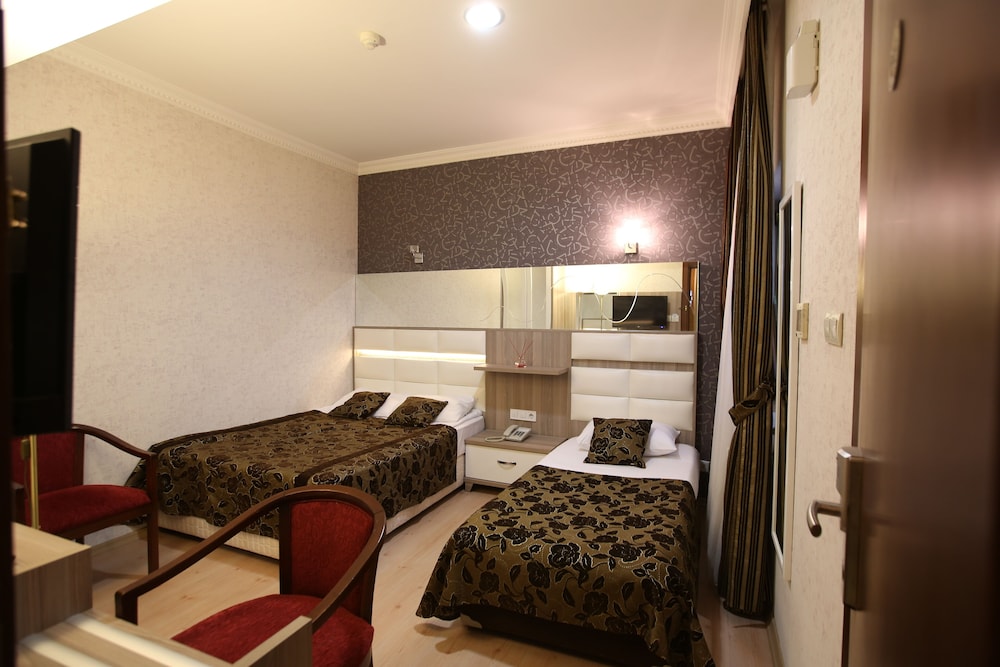 Classic Twin Room, City View photo 1
