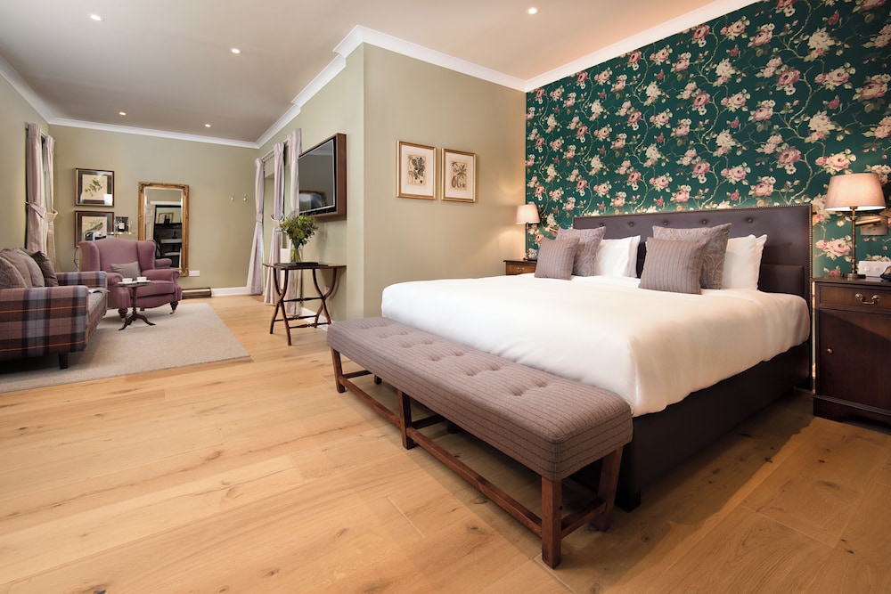 Deluxe Room, 1 King Bed (Courtyard) - Photo 2