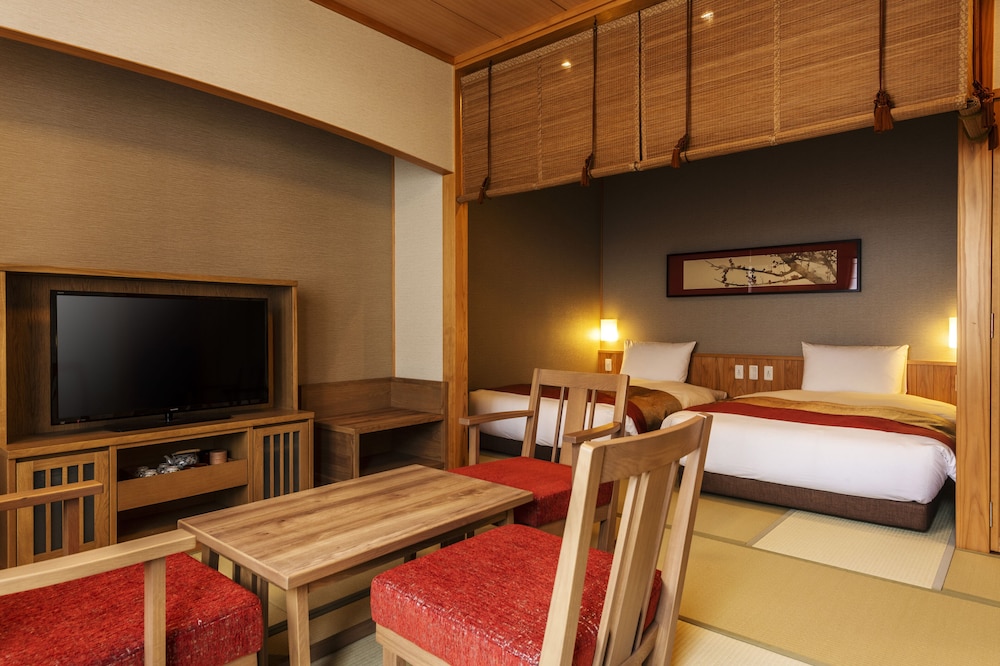 Kumonoza Japanese Western Style Room with Hot Spring Bath 2F photo 1