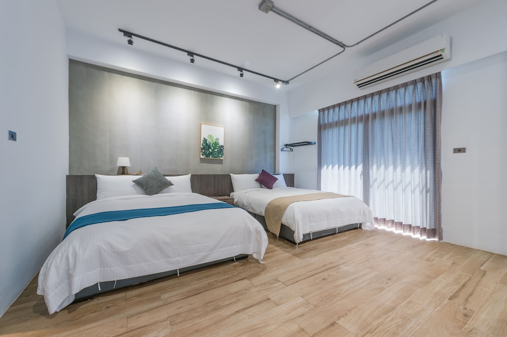 Quadruple Room (201) photo 1