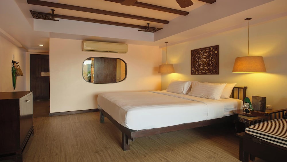 Deluxe Room - Photo 27