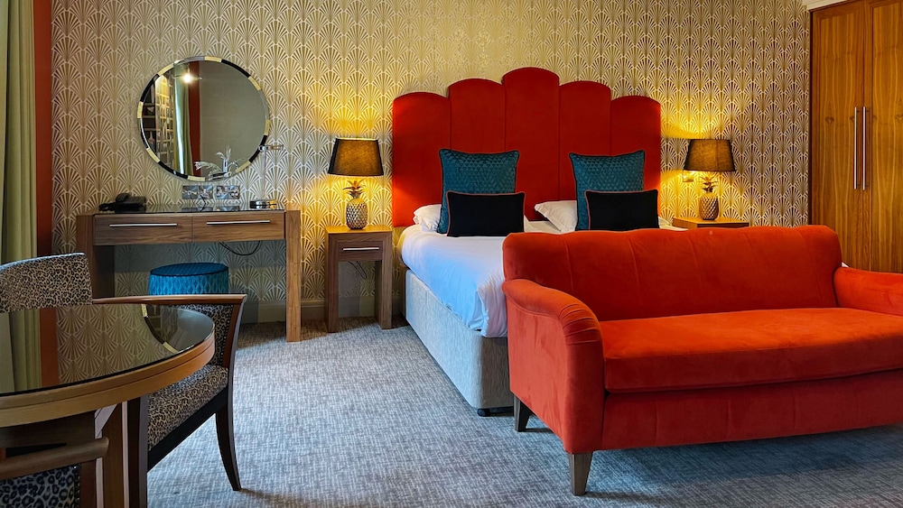 Boutique Suite - Photo 7