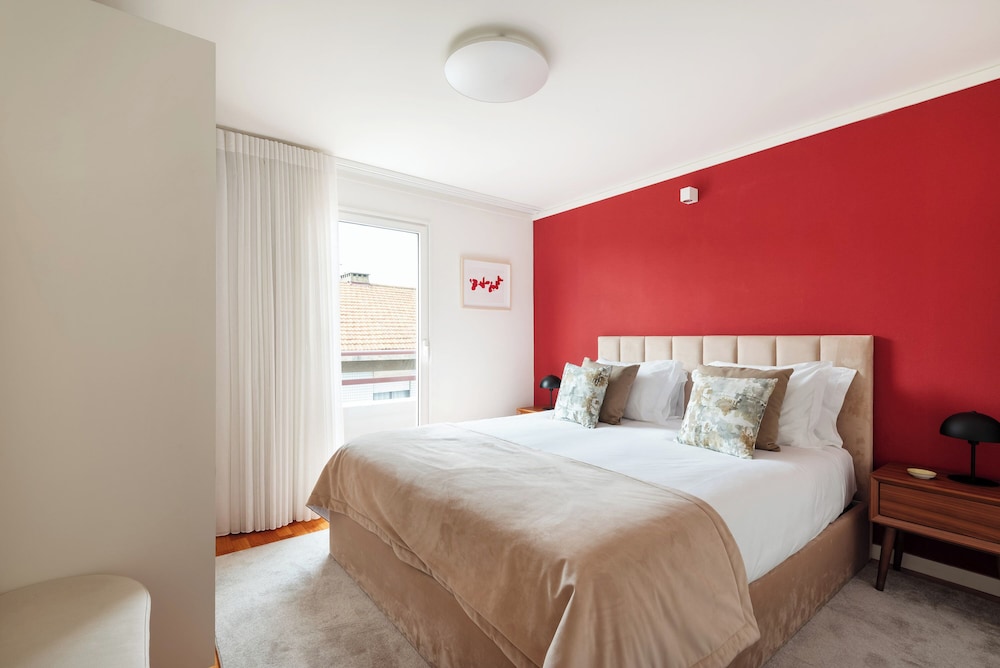 Apartment (2 Bedrooms)