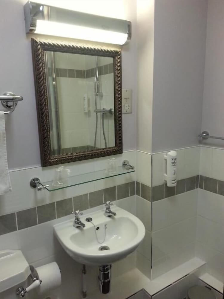Classic Twin Room photo 2