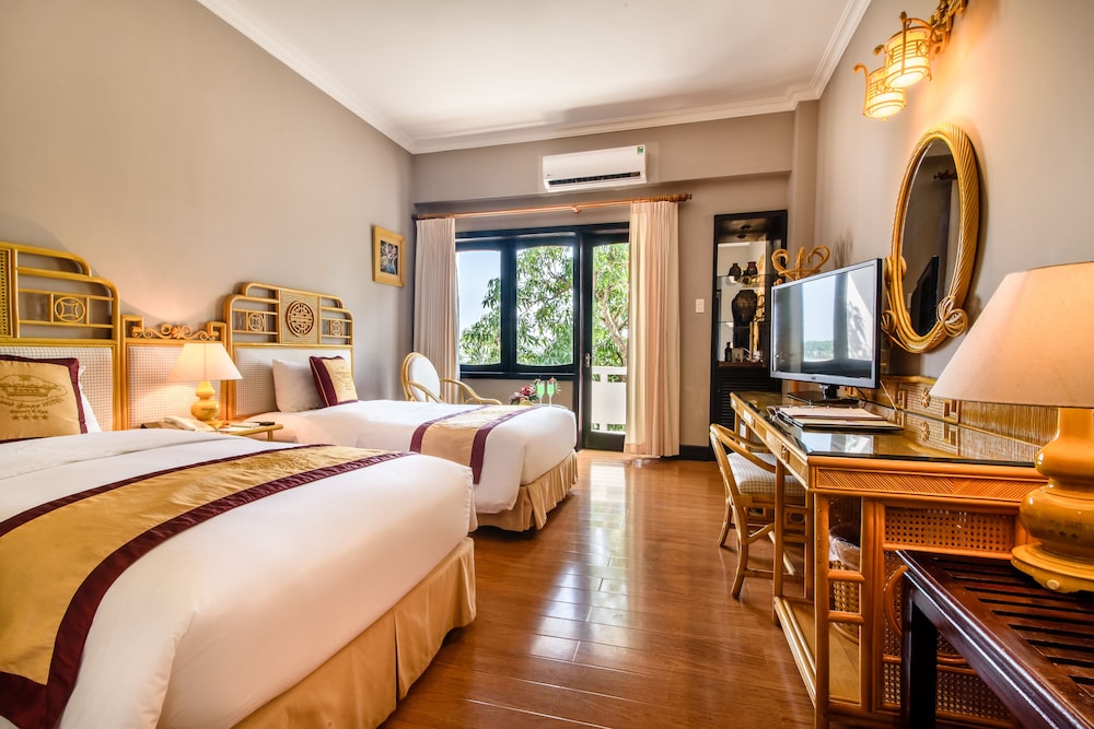 Deluxe Room, Garden View - Photo 1