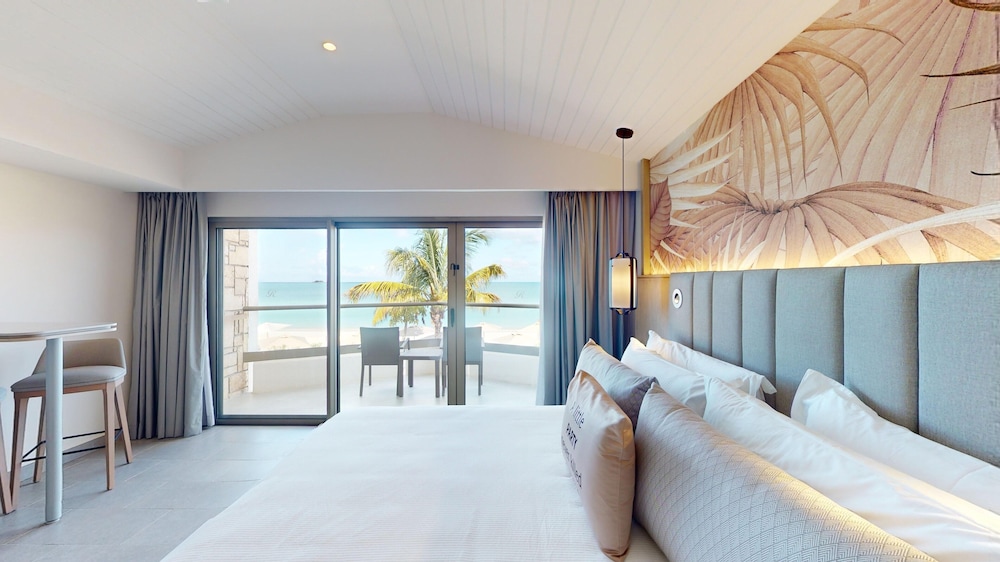 Luxury Presidential Ocean Front One Bedroom Suite Diamond Club