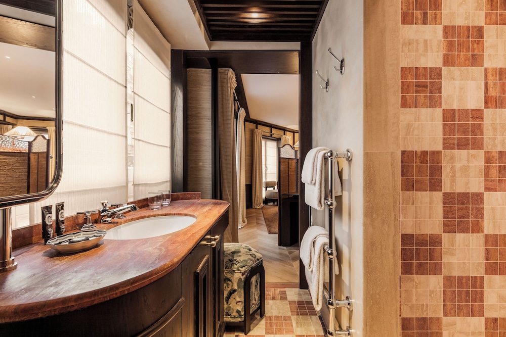 Prestige Room