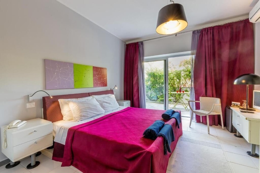 Standard Room photo 1