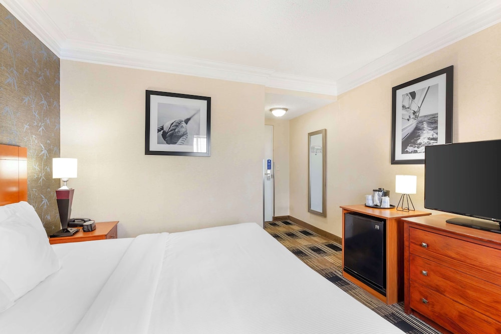 Best Western Inn at the Rochester Airport, Photo 4