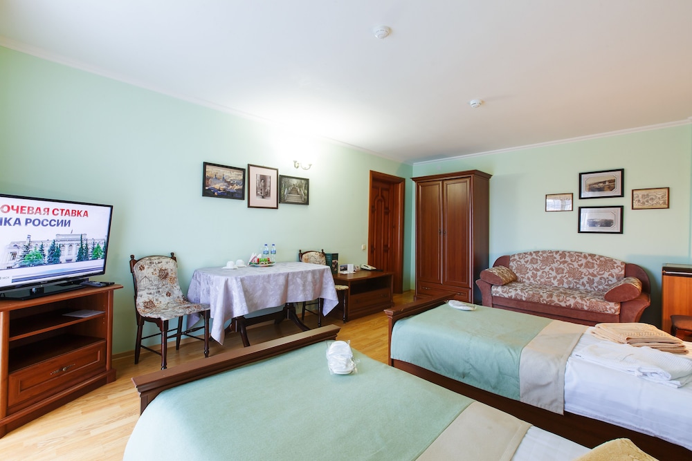 Family Room, Ground Floor photo 2