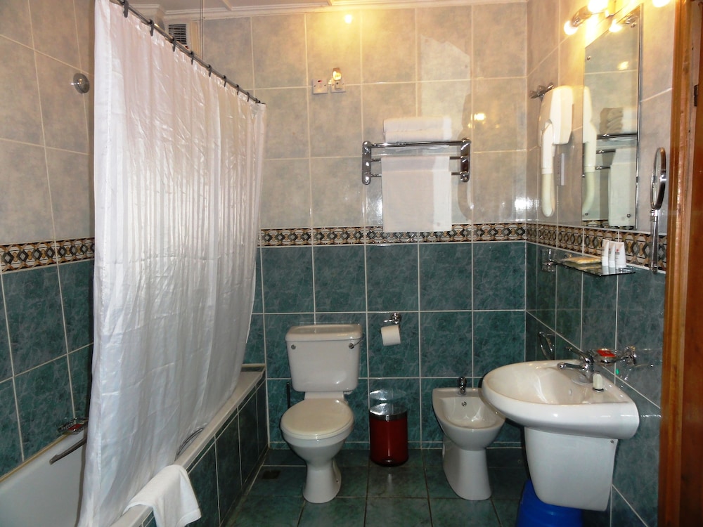 Business Suite - Photo 2