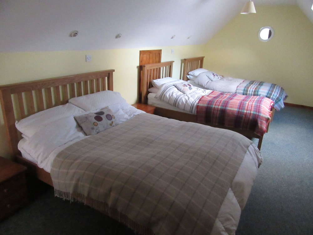 Family Cottage, Private Bathroom, Sea View photo 2