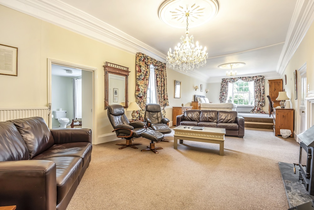 Grand Studio Suite photo 3