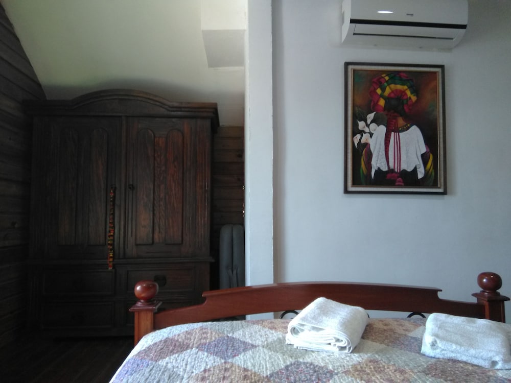 Deluxe Double Room, 1 Queen Bed, Non Smoking photo 3
