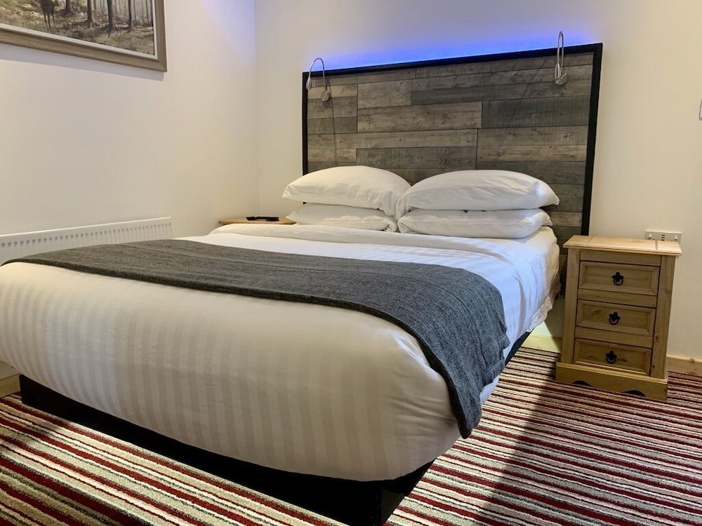 Premium Suite, 2 Bedrooms, Balcony, Lake View photo 2