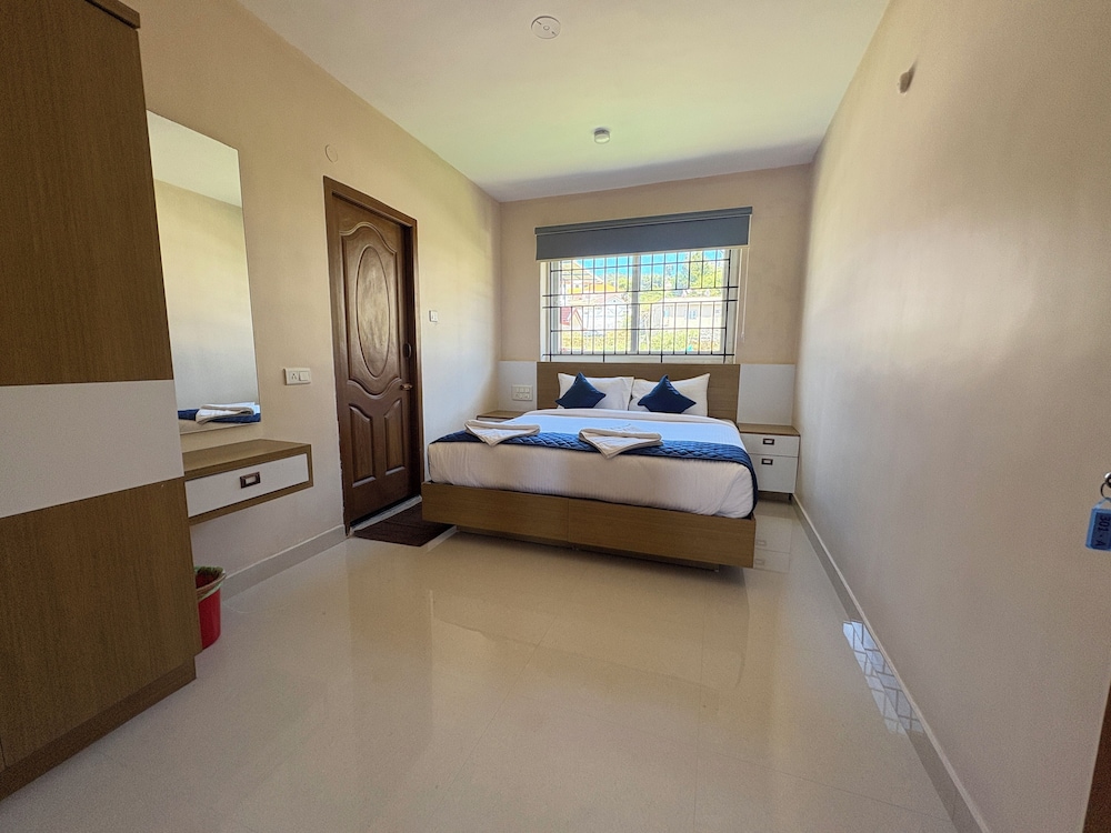 Comfort Cottage, City View