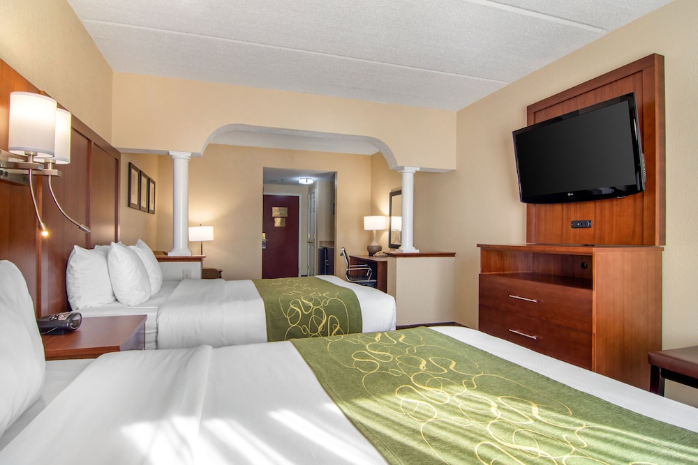 Suite, 2 Queen Beds with Sofabed, Non-Smoking - Photo 1