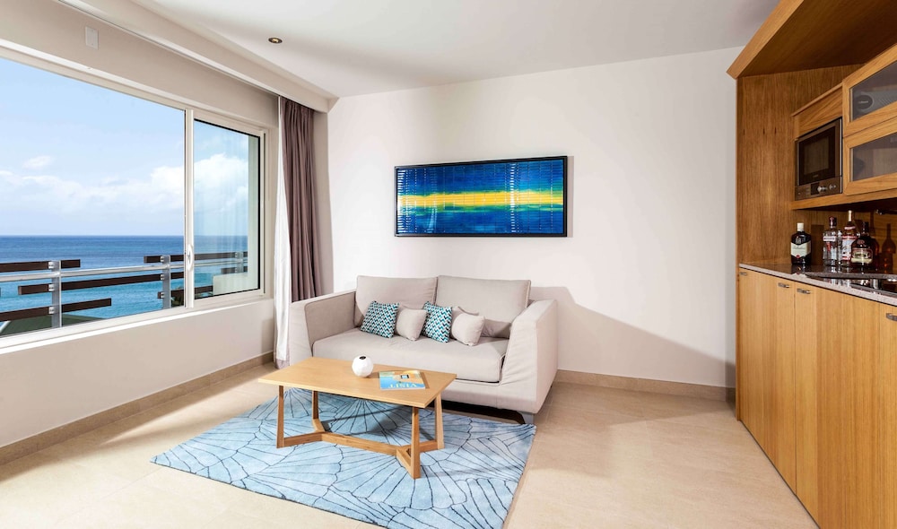 Executive Suite, 1 King Bed, Ocean View (royale One-bedroom Butler Penthouse)