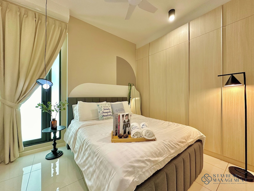 Standard Condo, 1 Bedroom, City View photo 2
