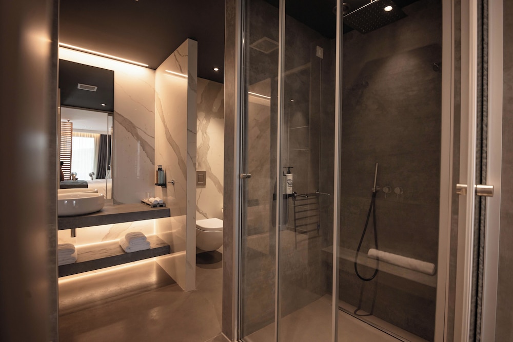 Luxury Double Room, Sea View - Photo 10