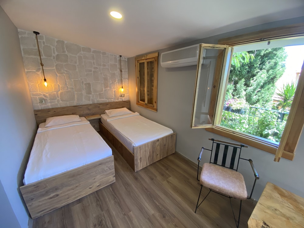 Standard Quadruple Room, Sea View