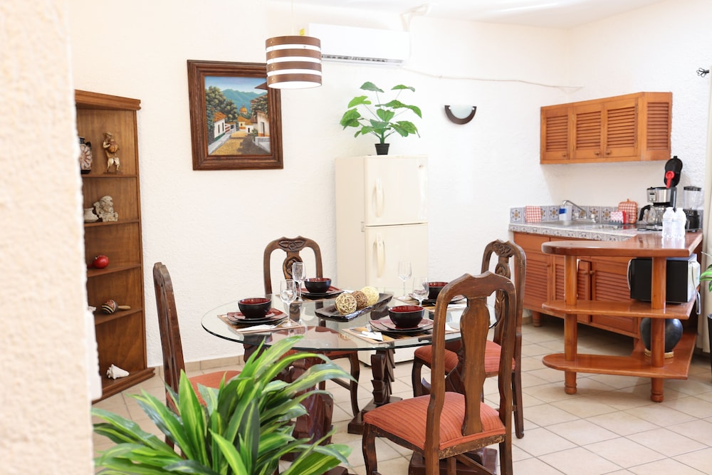 Bosque Caribe One Bedroom Apartment with Terrace - Photo 5