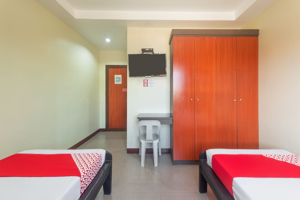 Deluxe Twin Room photo 3