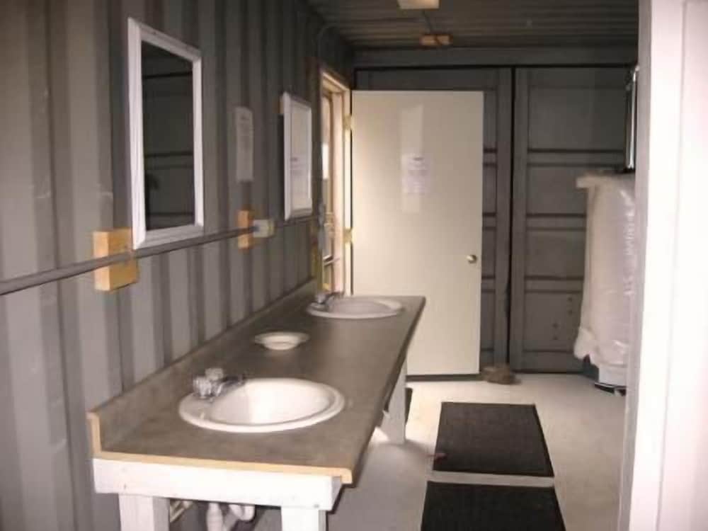 Cabin C photo 2