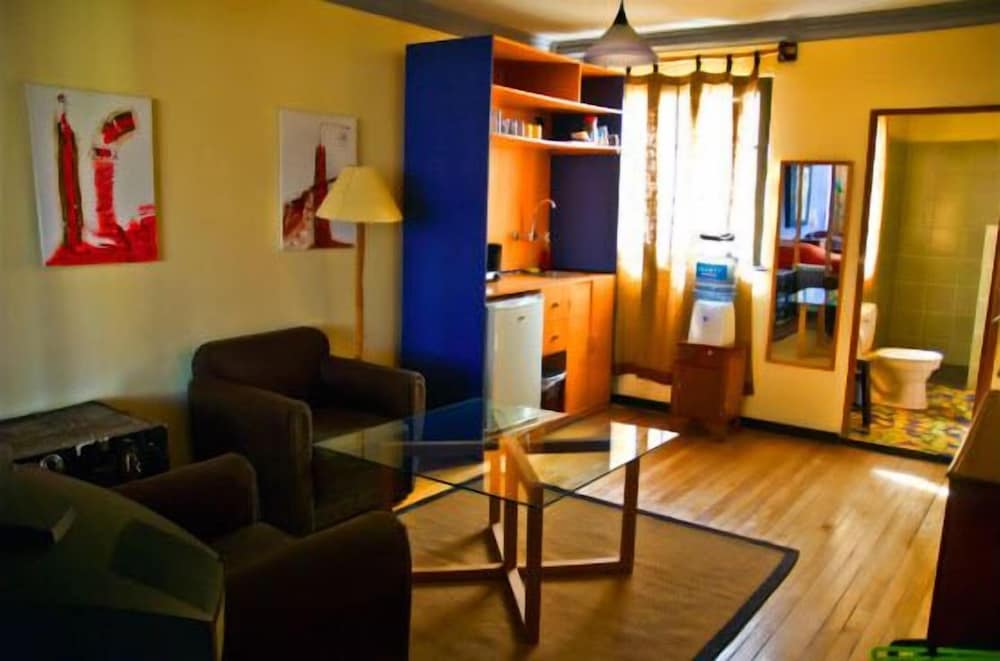 Apartment photo 2