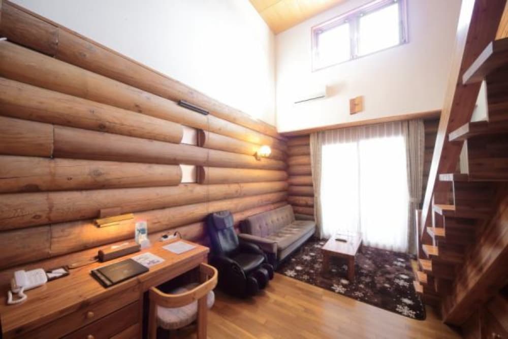 Hotel Twin Room