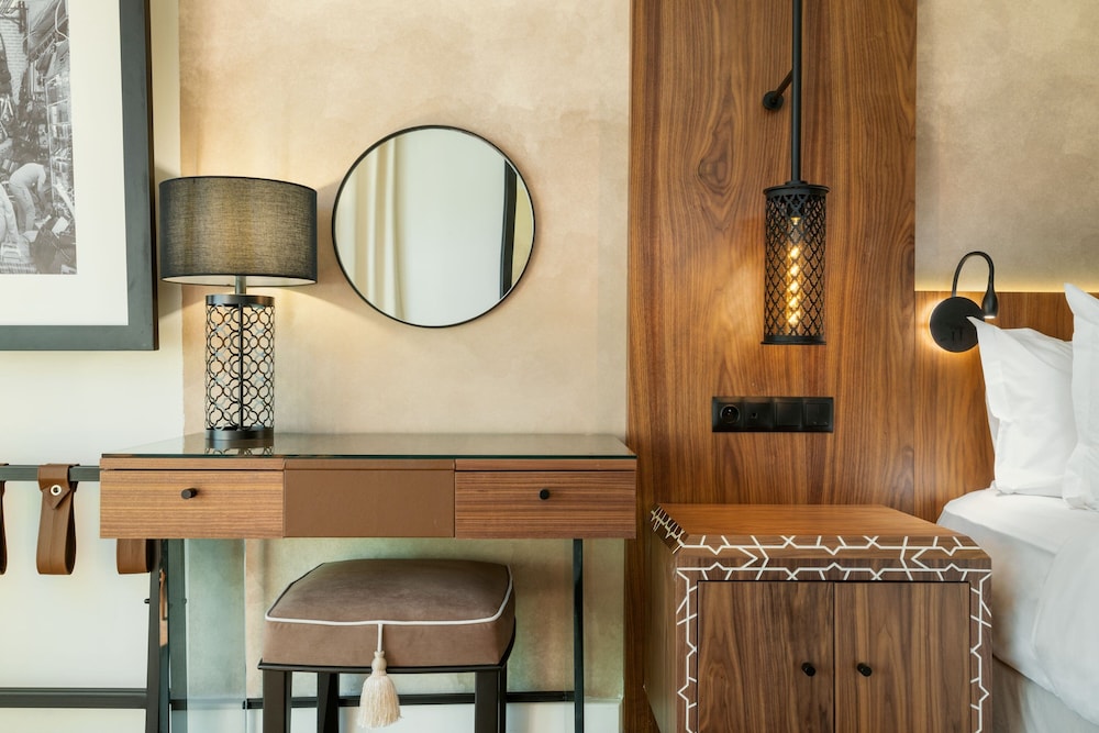 Premium Room, 1 King Bed