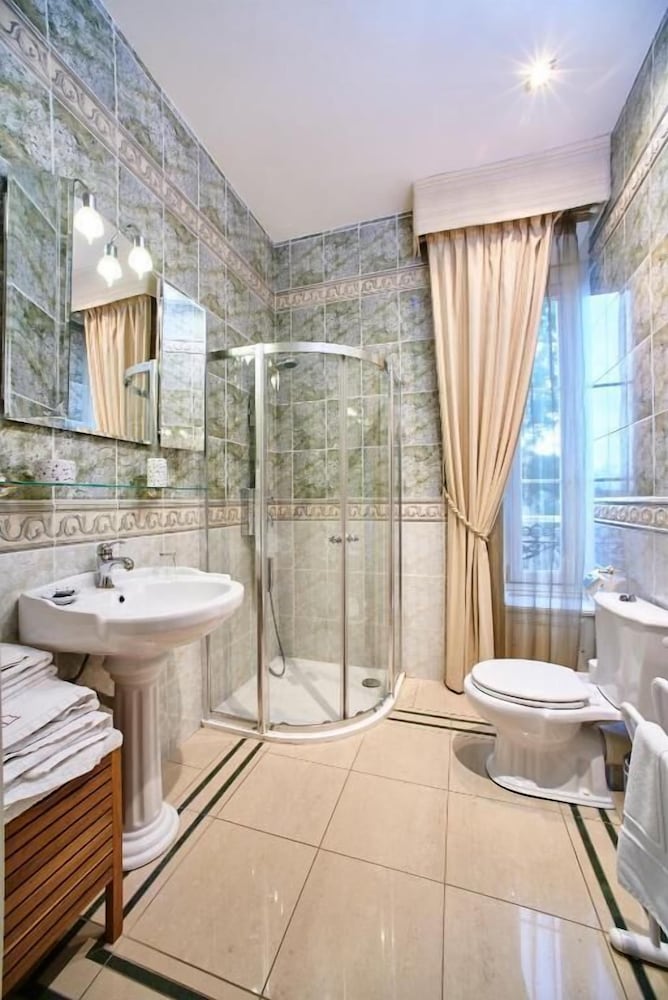 Standard Room photo 1