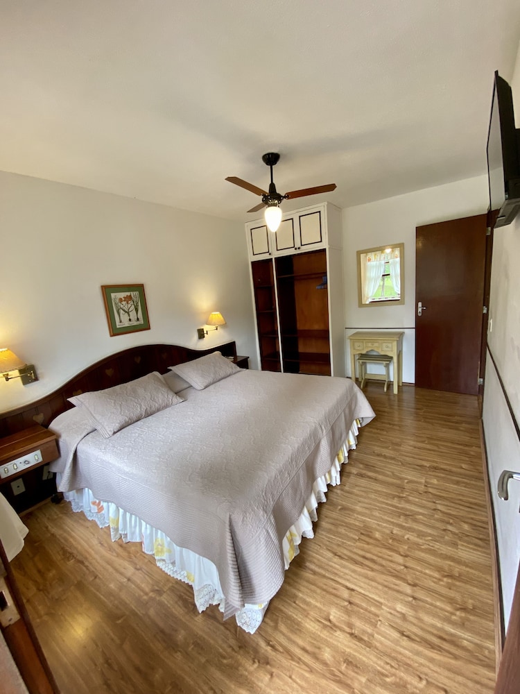 Family Suite, Fireplace