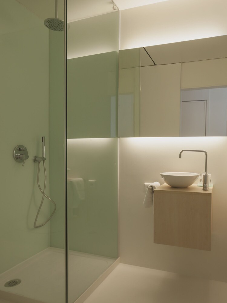 Superior Double or Twin Room - Photo 11