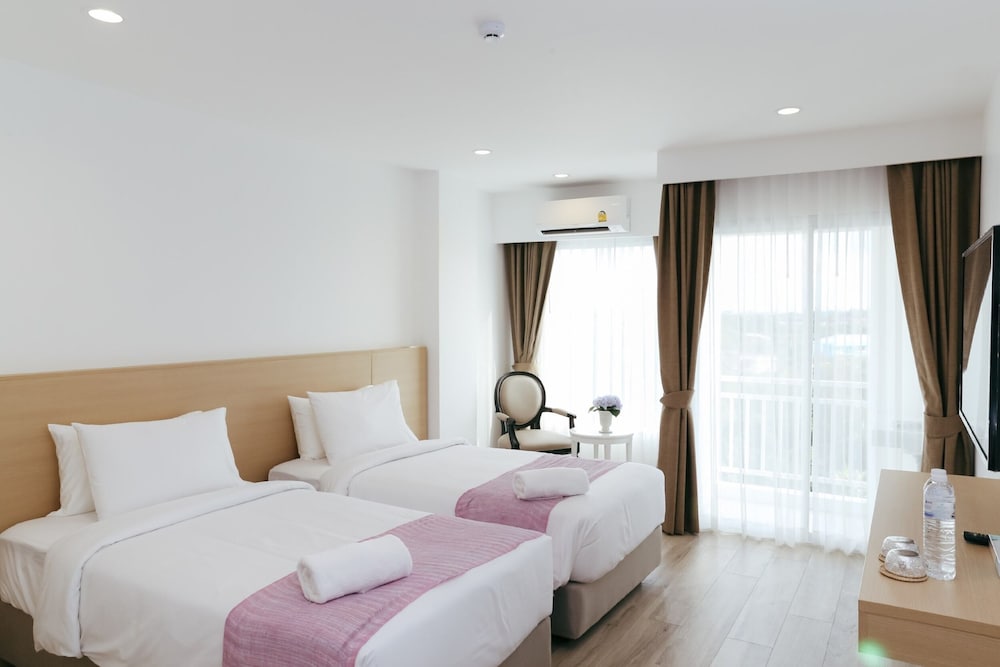Superior Twin Room - Photo 1