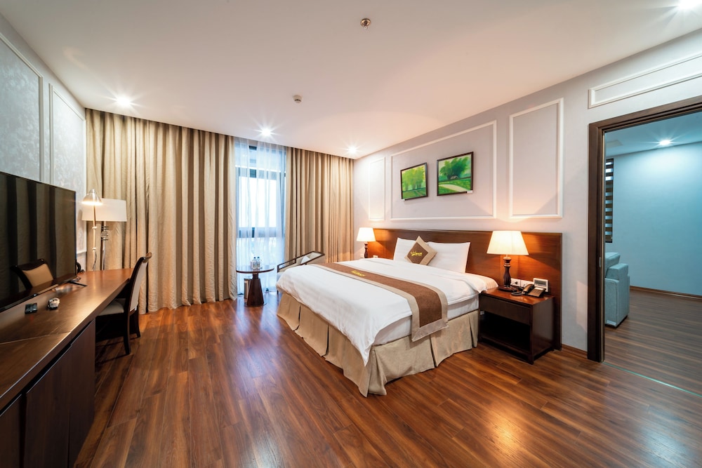 Executive Suite photo 3