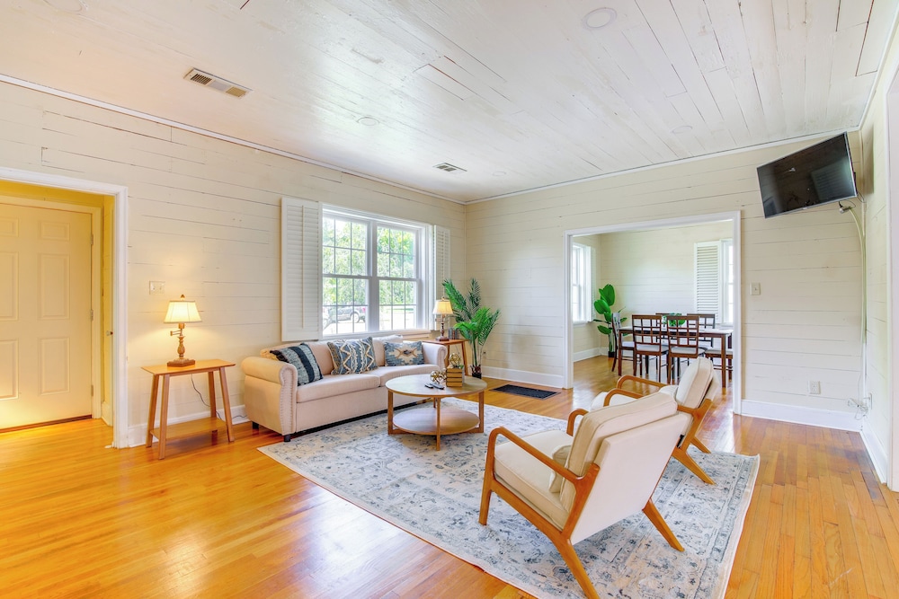 House (2 Bedrooms) photo 1